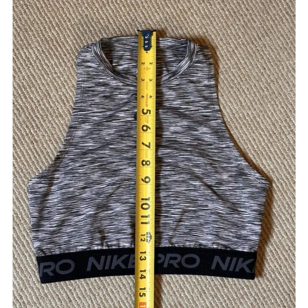 Nike Pro Dry Fit Sports Bra Size Small High Neck Sports outdoors casual gorpcore